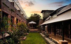 Stratfords Guesthouse And Conference Venue